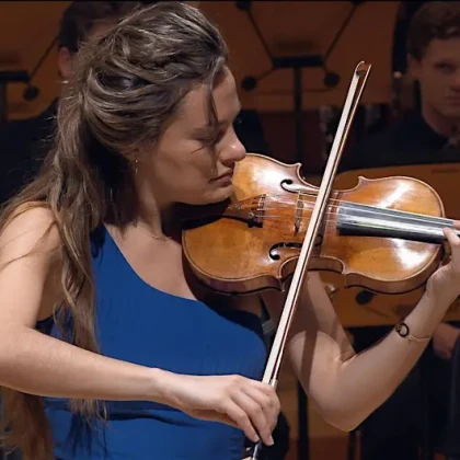 photo-valentines-day-wallcast-concert-fire-and-romance