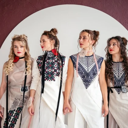 photo-yagody-with-ukrainian-village-band