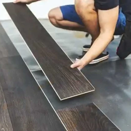 ustanovka-zhestkogo-pola-photo