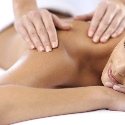 massazhist-yuliya-photo