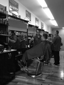East 6th Street Barber Shop - Фото 3