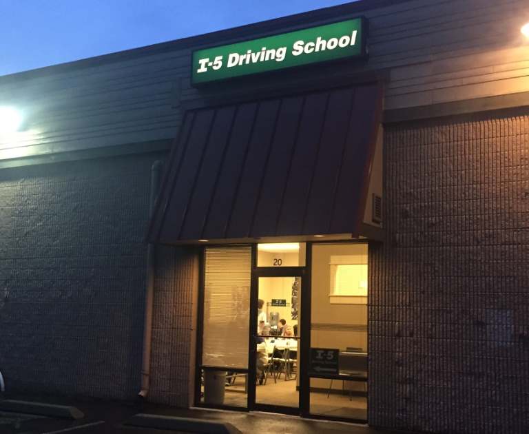I-5 Driving School - Фото 4