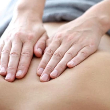 uslugi-massazhista-photo