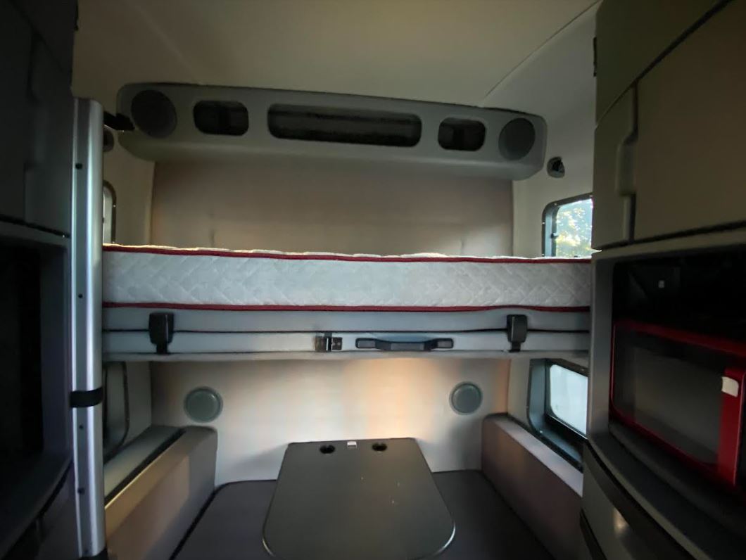 2019 Volvo Vnl860 Globetrotter XL - General Freight Corporation - Фото 9