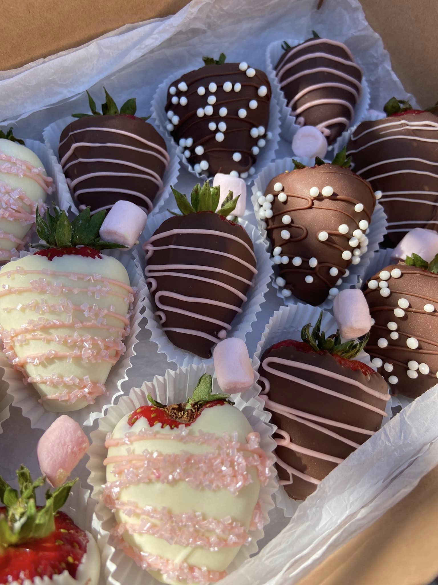 Chocolate in strawberries - Фото 2