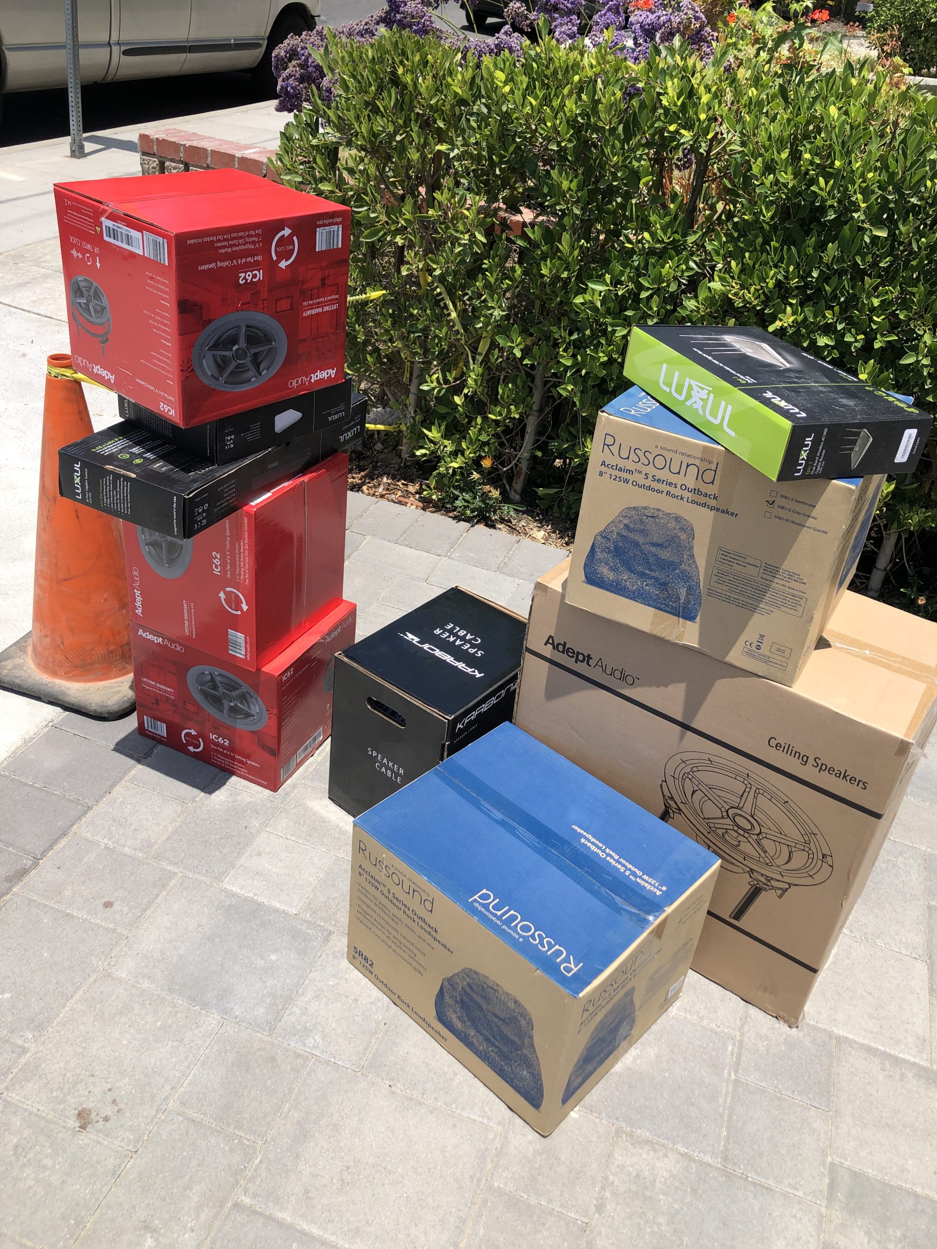 Всех видов услуг Smart Home. Пишите или звоните, буду рад помочь вам! - Фото 2
