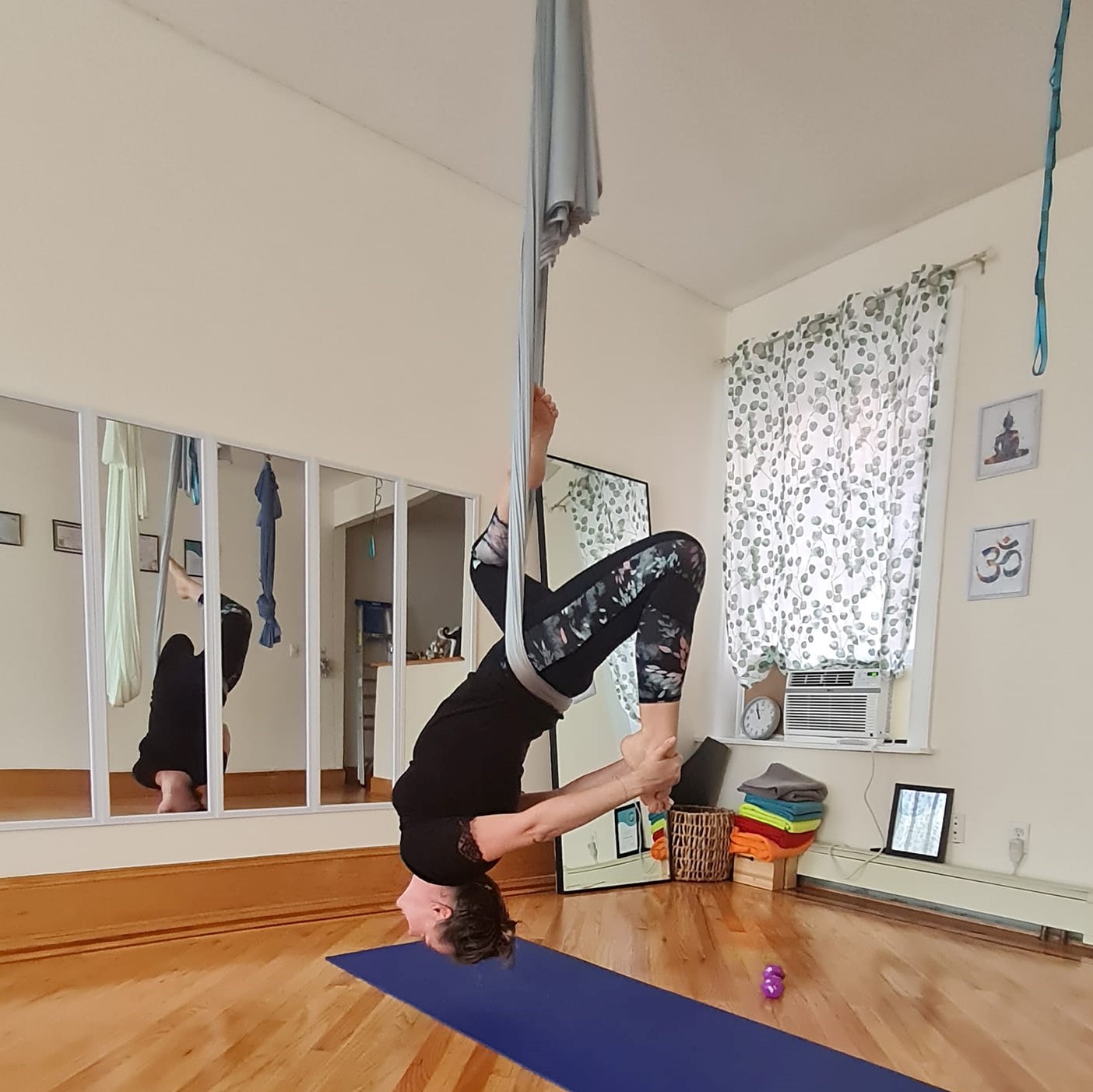 Olga, Hatha Yoga and Hammock Yoga Coach - Фото 3