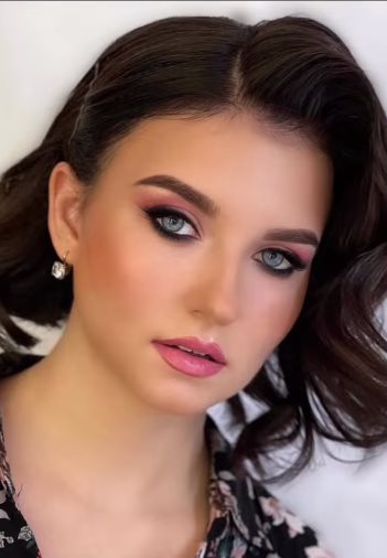 Zemfira Dandanova, MakeUp & Hair Artist - Фото 2