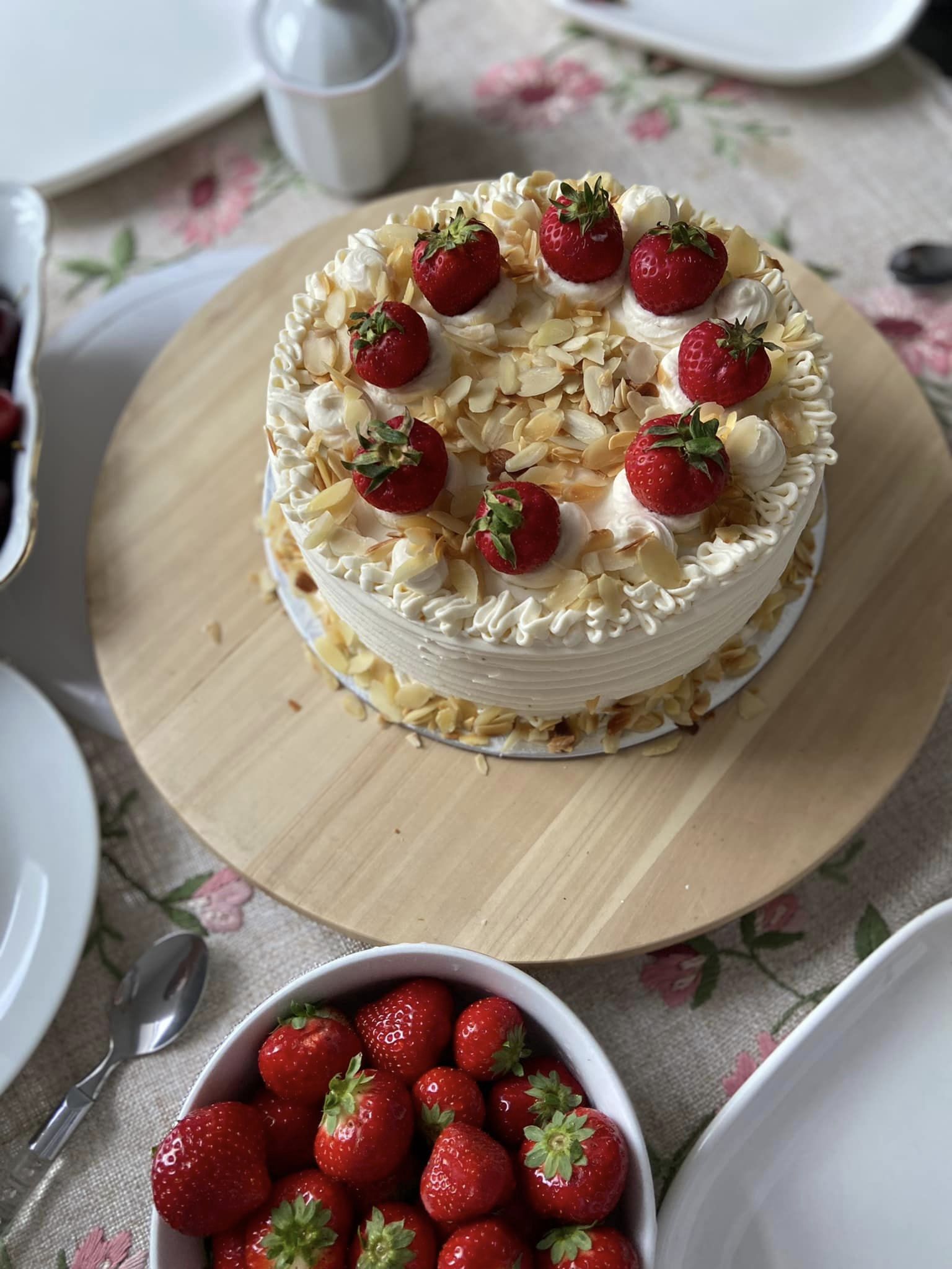 Custom cakes - Фото 13