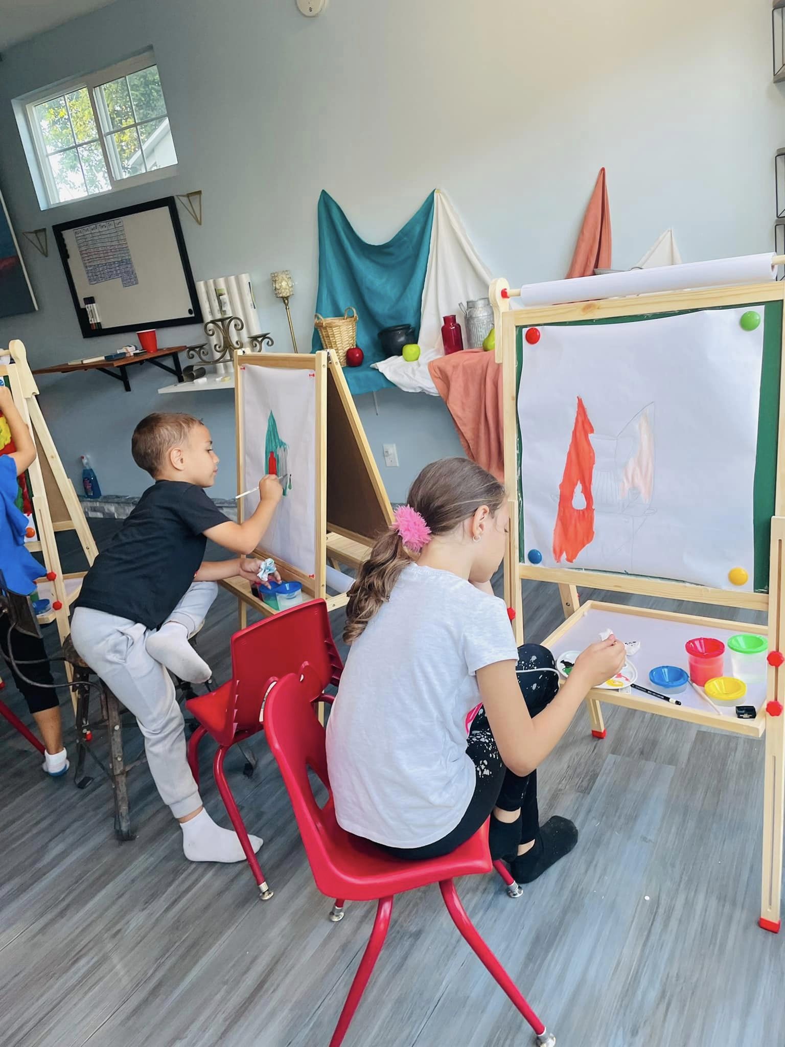 Lianas Hearts - Day Care and Art School - Фото 2
