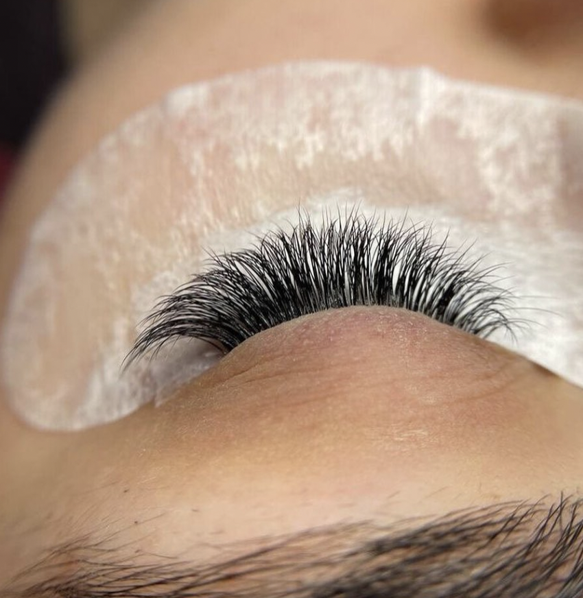 Lashes and Makeup - Фото 2