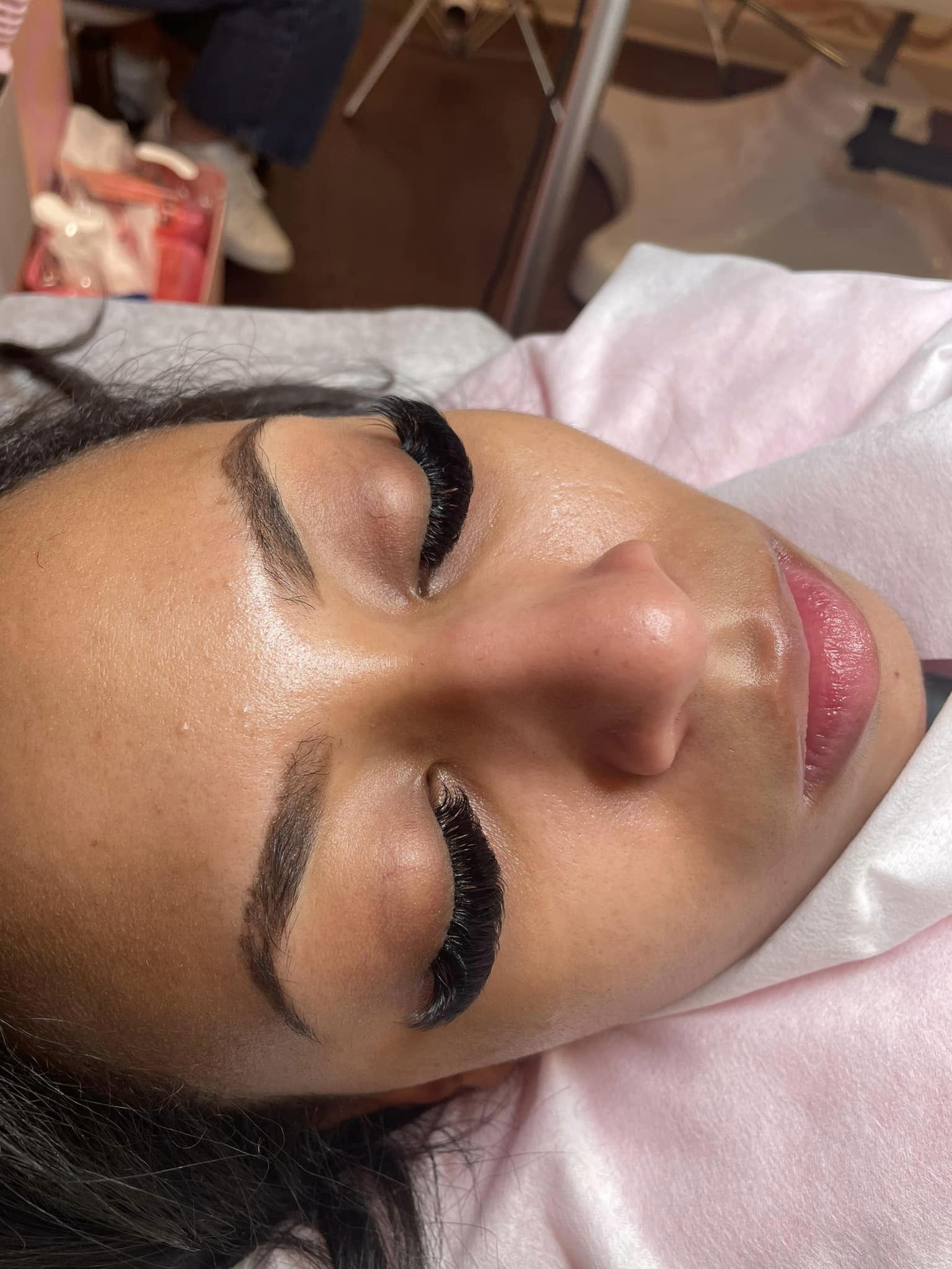 Lashes and Makeup - Фото 3