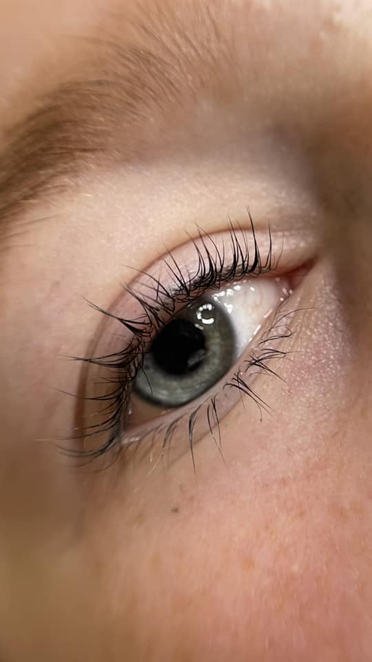 Yelyzaveta, Brow Artist - Фото 4