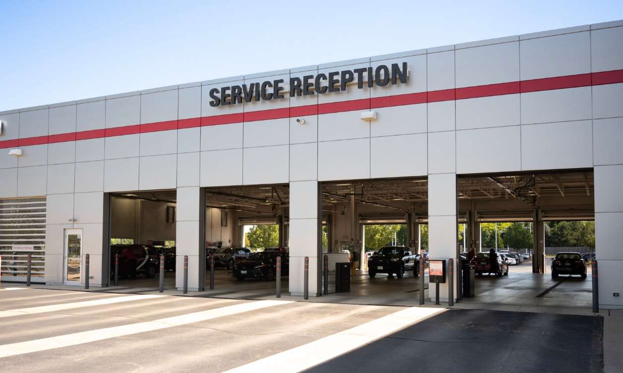 Toyota of Naperville - Zdjęcie 5