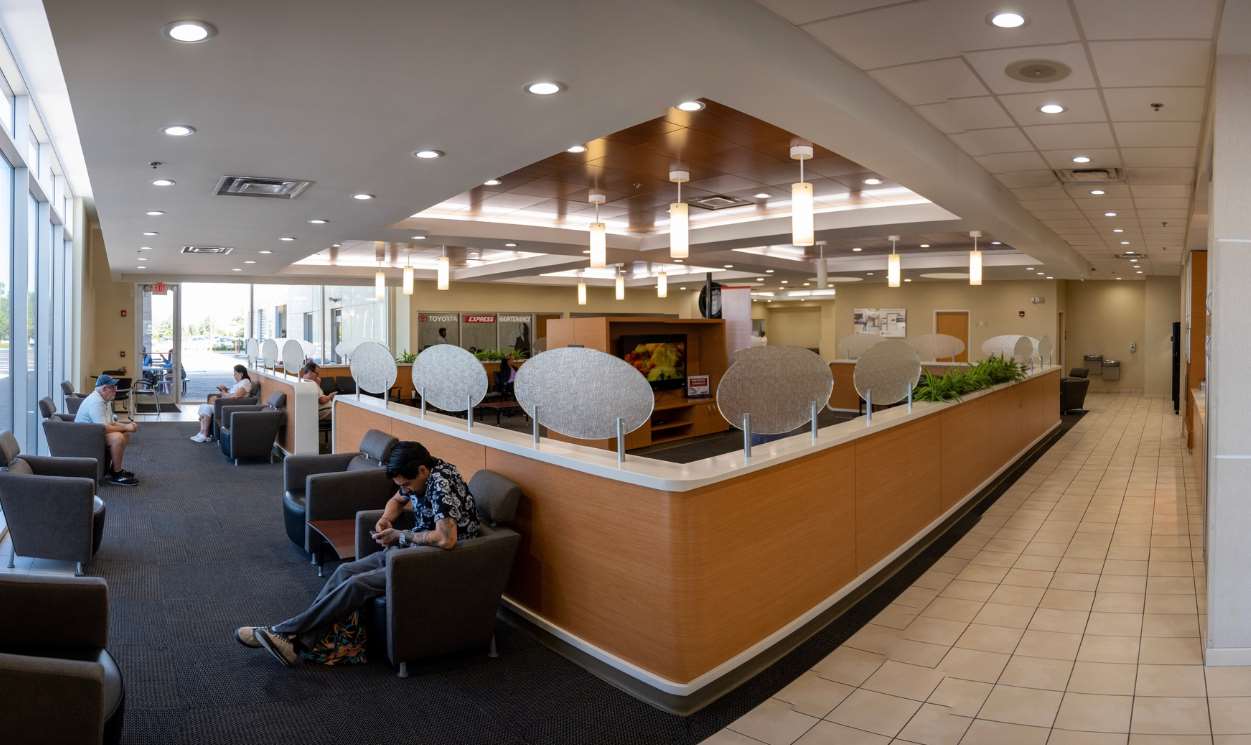 Toyota of Naperville - Zdjęcie 4