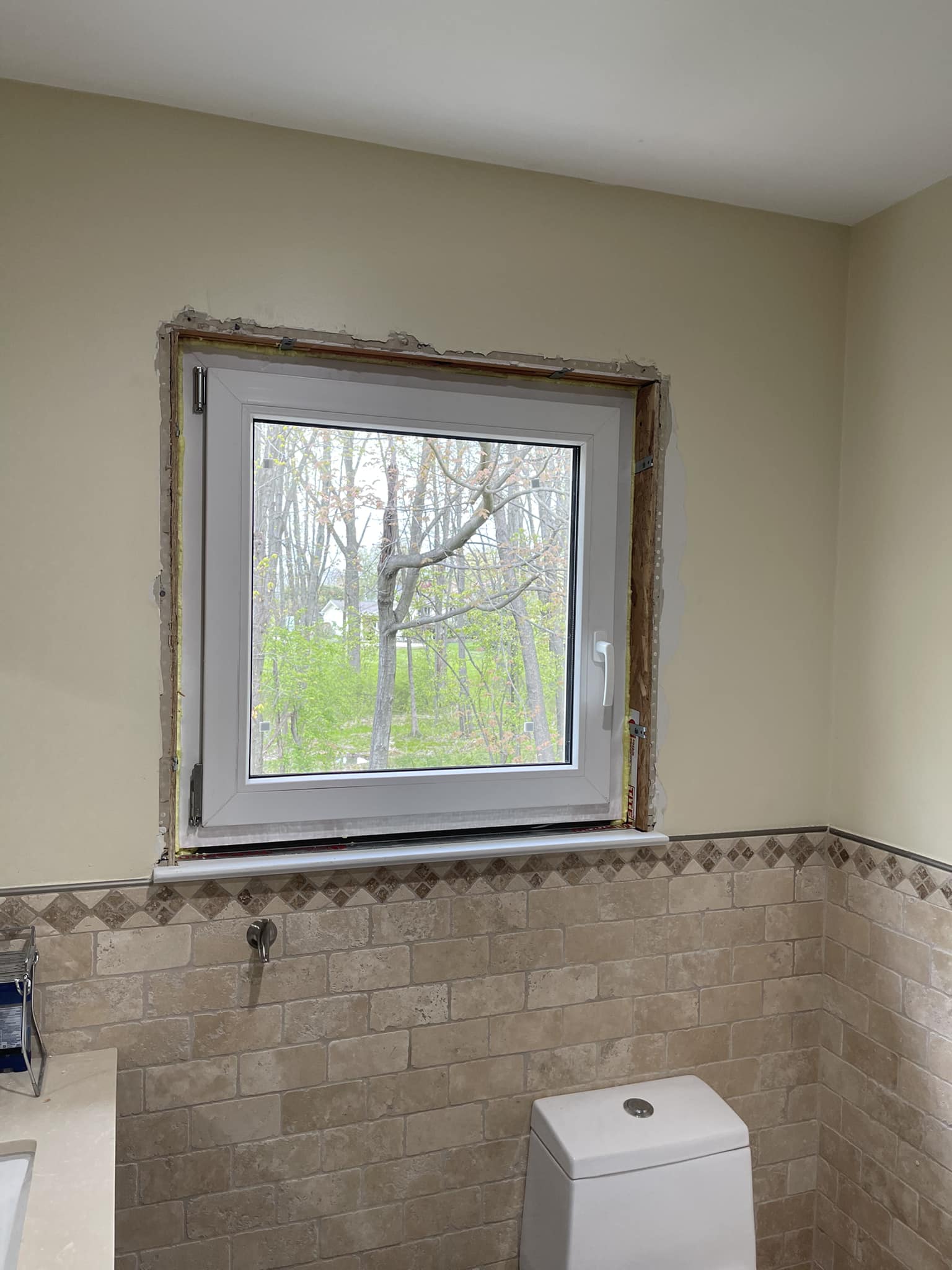 Eurotrim, Installation of Windows and Doors - Фото 4