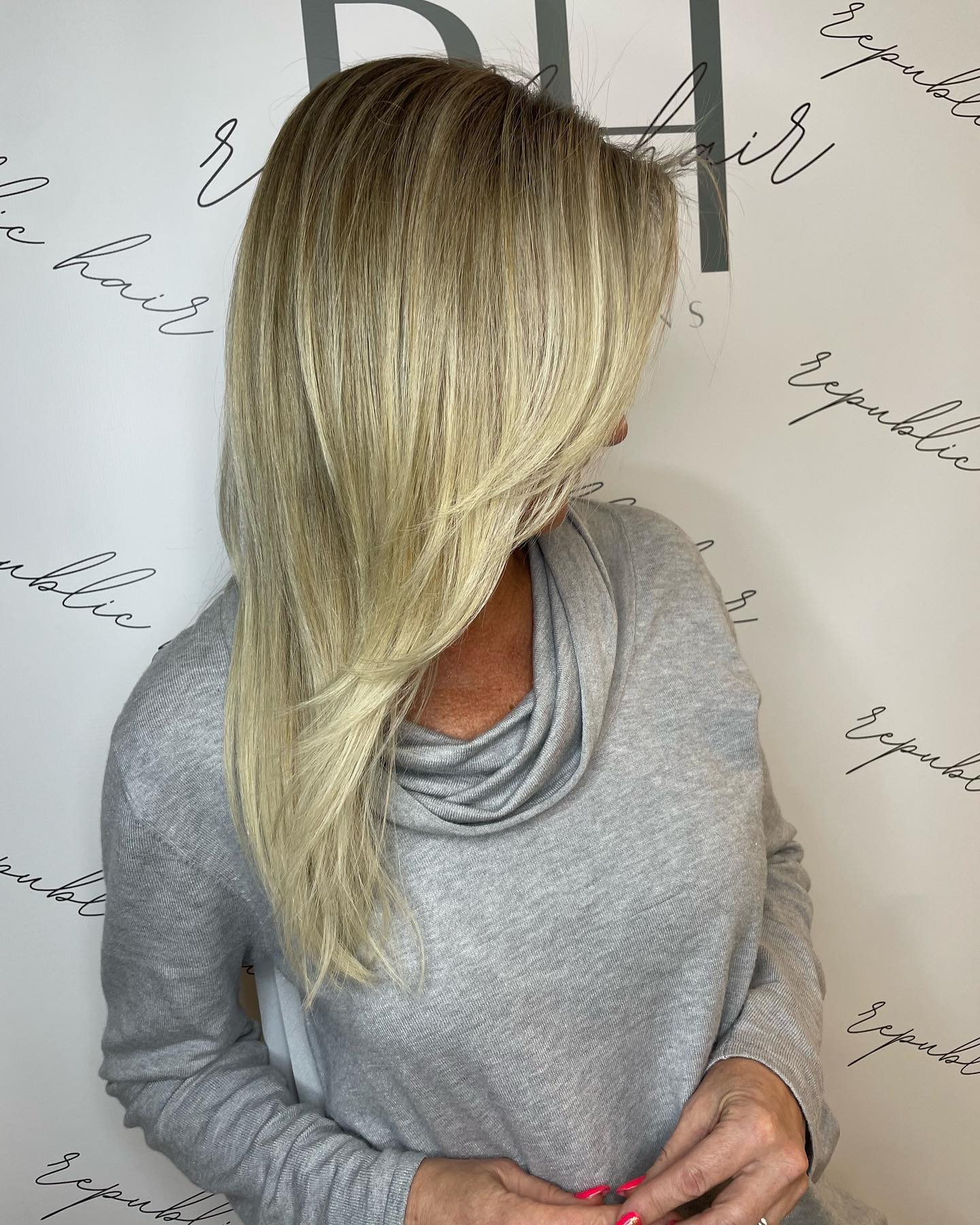 Republic Hair Official - Zdjęcie 4