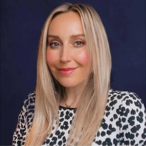 Agnieszka Derienzo, Real Estate Agent