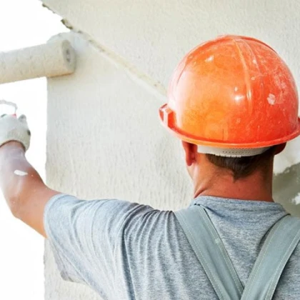 dowiadczony-fachowiec-pomaluje-mieszkanie-photo
