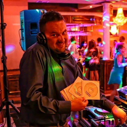 dj-przemek-chicago-photo