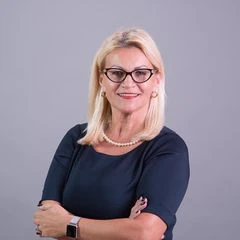Luxury & Beach Realty - Anna Mierzwinski - St. Petersburg, FL