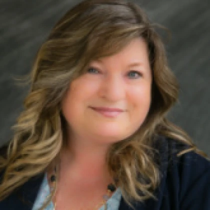 anna-planeta-connecticut-il-real-estate-agent-photo