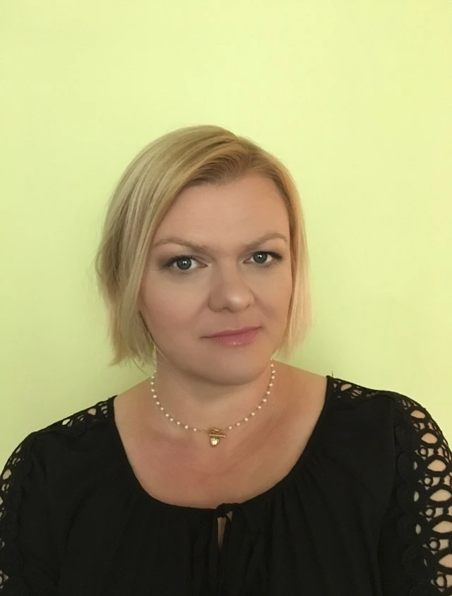 Barbara Mazur - Real Estate Broker at Baird & Warner