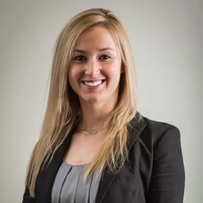 daria-bartkiewicz-kent-state-farm-agent-photo