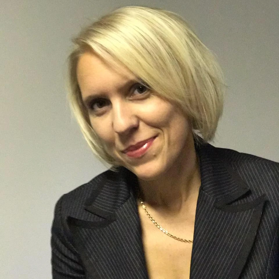 Iwona Lojko, Mount Prospect, IL Real Estate Associate