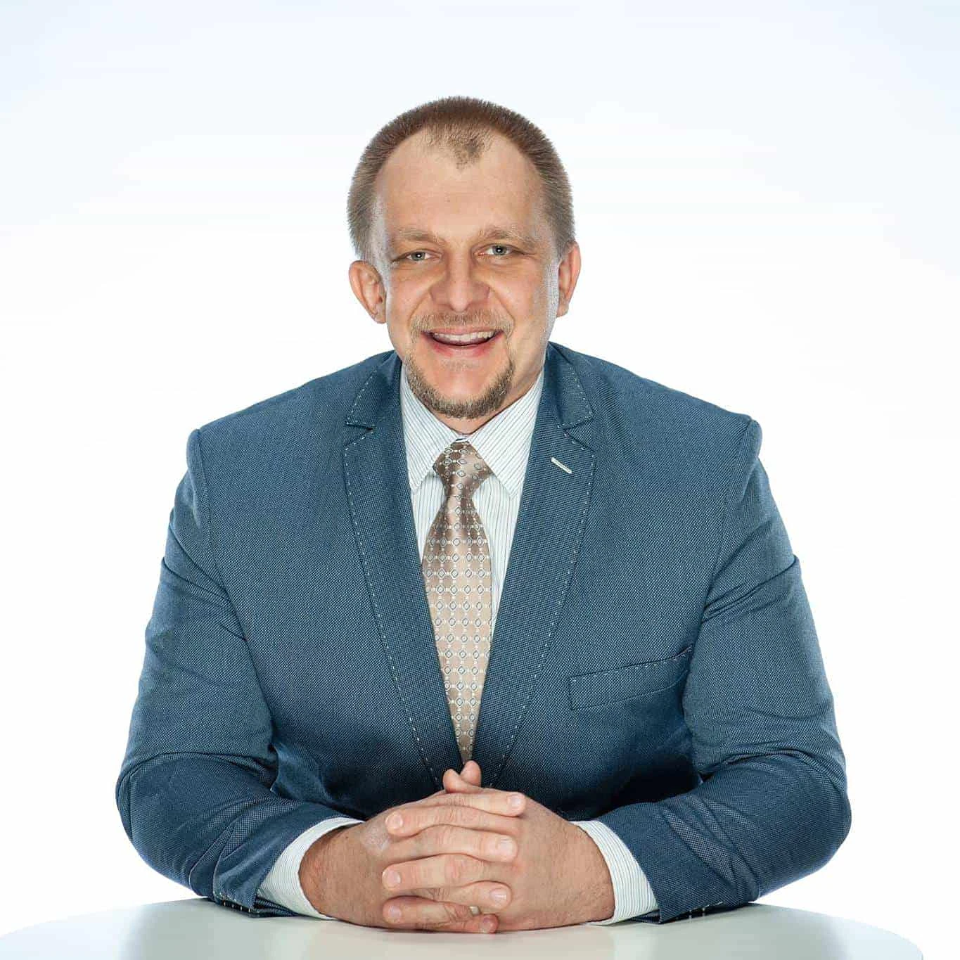 Kamil Nowakowski - Real Estate Agent
