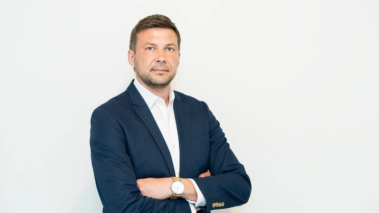 Lukasz Moryl - CHICAGO, IL Real Estate Agent