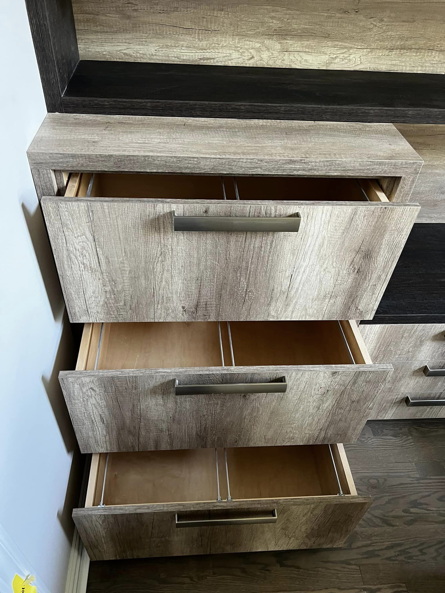 Lux Cabinets, Inc. - Zdjęcie 6