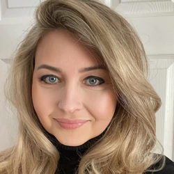 Monat - Beauty Store 