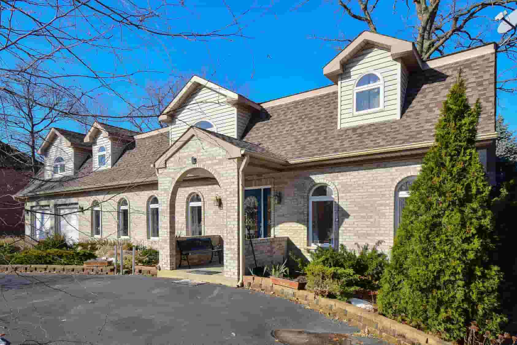 MICHAEL SORENSEN - Real Estate Agent - Zdjęcie 4