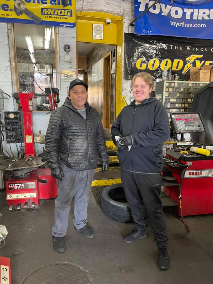 Roman's Tire Shop - Zdjęcie 4