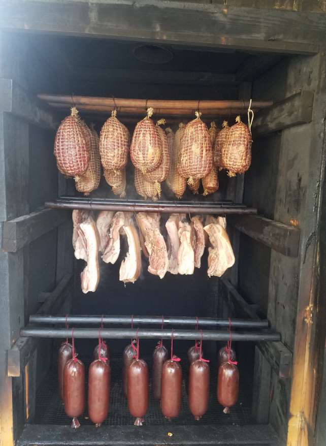 “Salata's Smoked Meats”, Smoked Meat Products - Фото 3