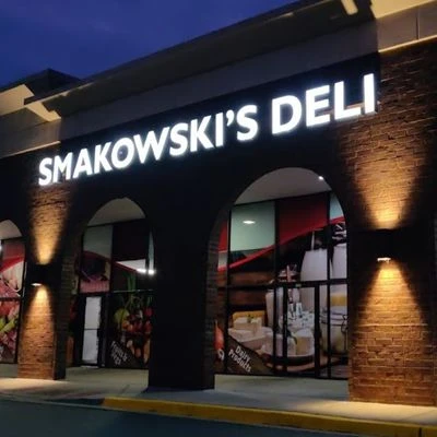 "Smakowski's Sausage & Deli", Sklep Spożywczy