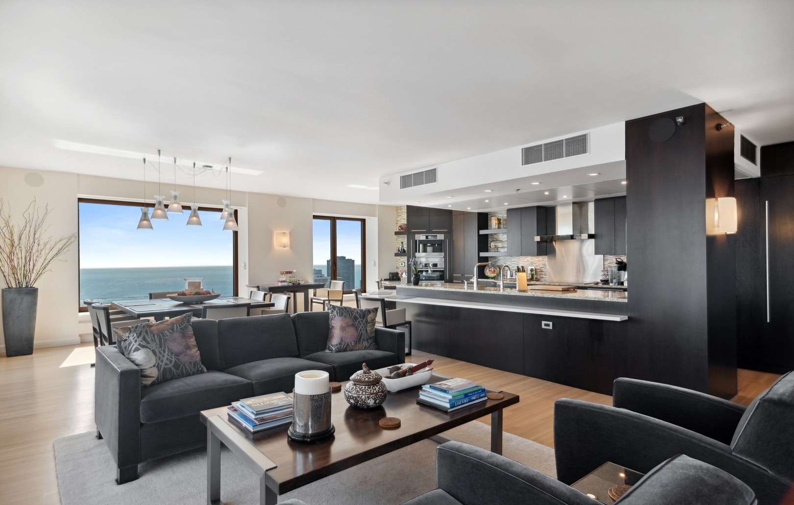 Sojda Ted – Real Estate Agent in Chicago - Zdjęcie 2
