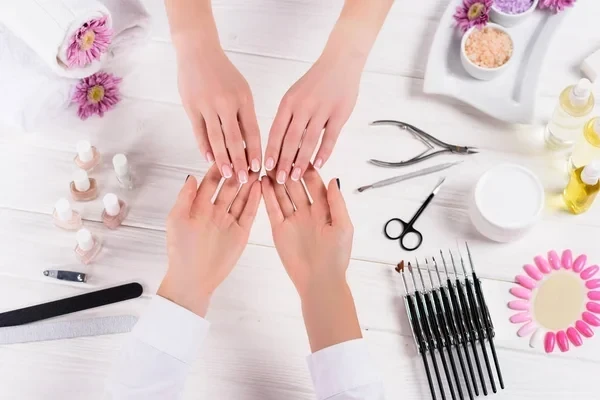 Manicure pedicure leczniczy / Depilacja /Laminowanie rzęs - Zdjęcie 3