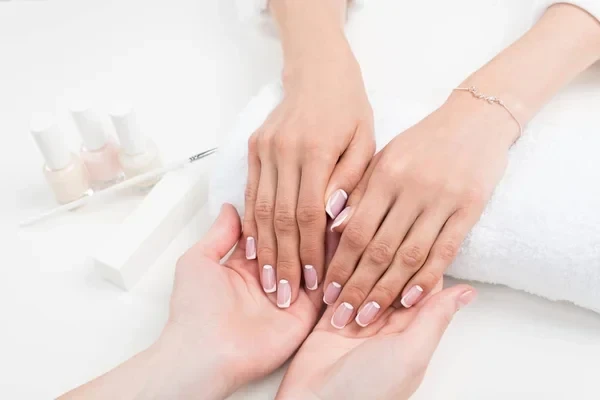 Manicure pedicure leczniczy / Depilacja /Laminowanie rzęs - Zdjęcie 4