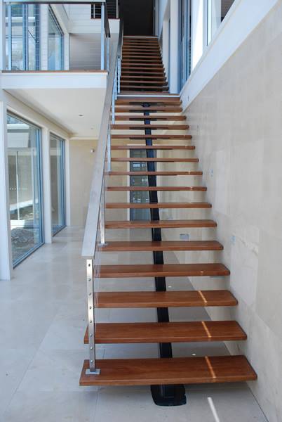 'Traditional Stairs Corp', Montaż i Naprawa Schodów - Zdjęcie 5