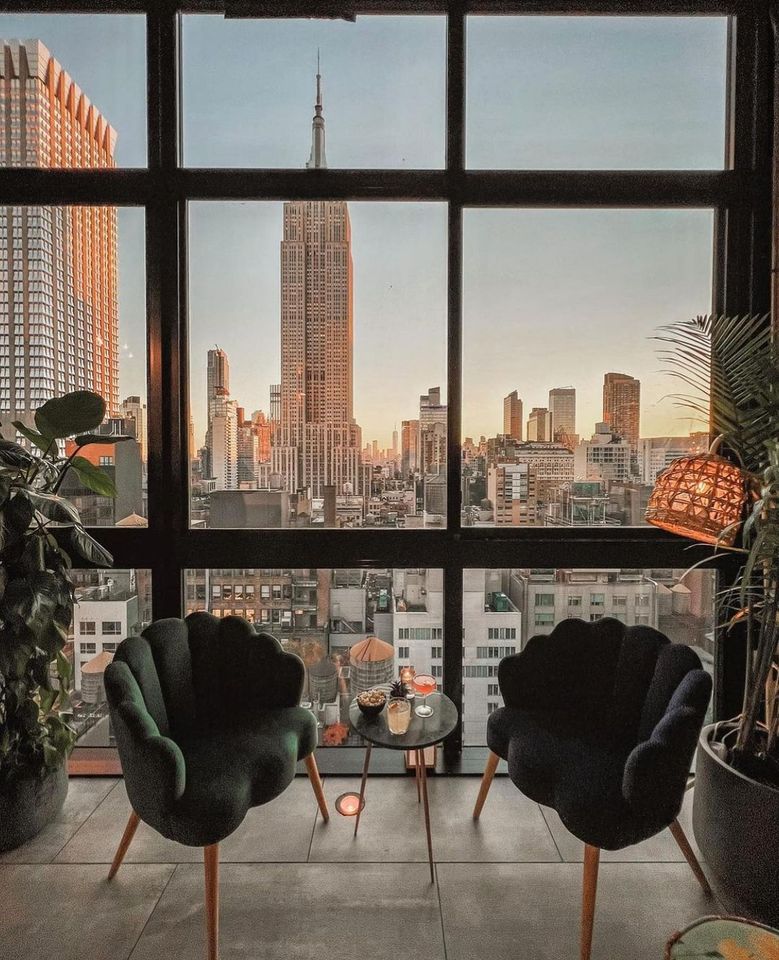 Viktoryia Shymchonak - Real Estate Agent in New York, NY - Zdjęcie 3