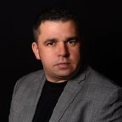 pawel-czauderna-real-estate-agent-photo