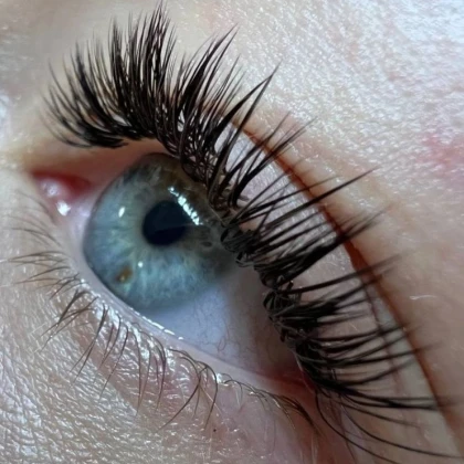 natalya-eyelash-extensions-photo