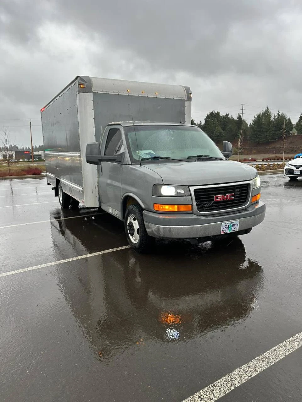 Box truck 2015! GMC Savana