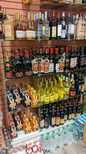 Tanyas European Deli - Фото 6