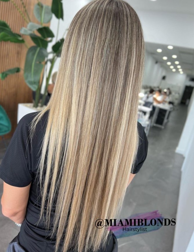 Ksenia, Color & Blond Specialist - Фото 2