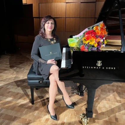 marina-piano-studio-photo