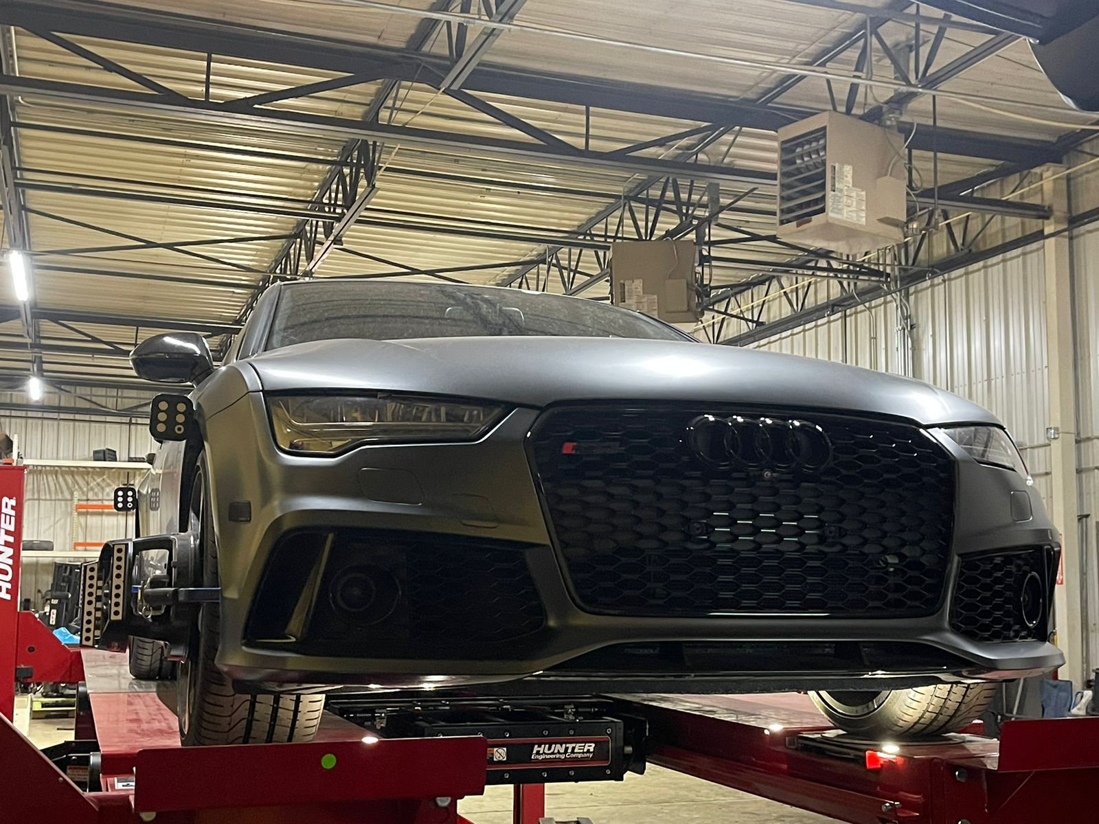 U-NEX Automotive - Ваш надежный партнер в авторемонте в Чикаго - Фото 7