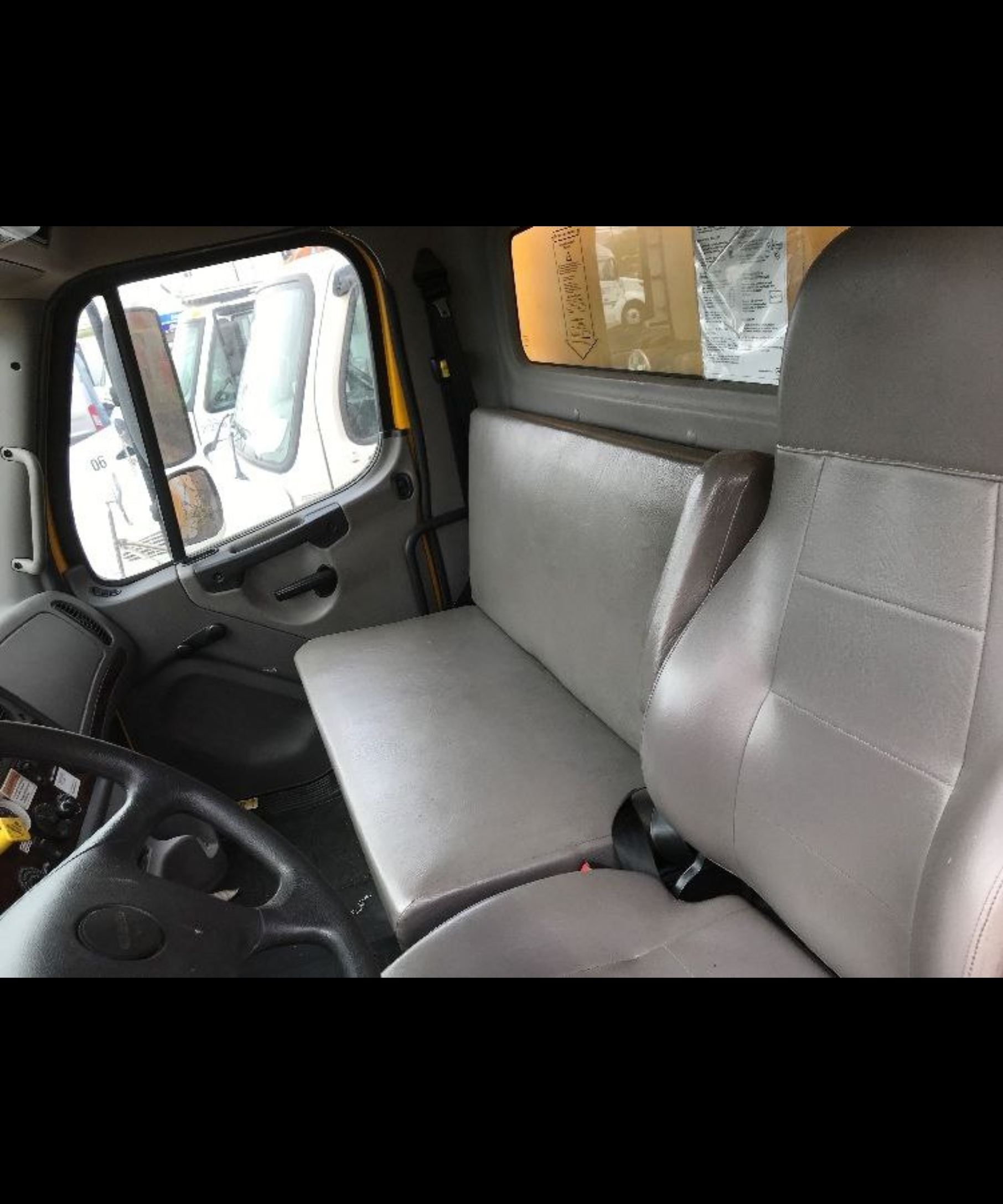 2020 Freightliner BUSINESS CLASS M2 106 - Фото 5